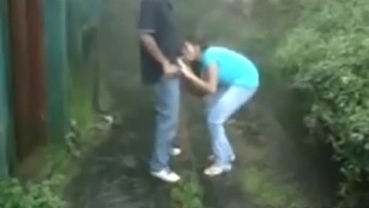 Publicly Exposed Indian Couple'S Passionate Blowjob