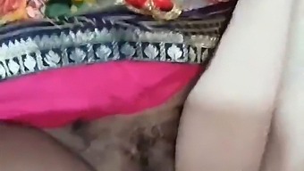 Indian Housewife'S Outdoor Peeing Fetish In Countryside